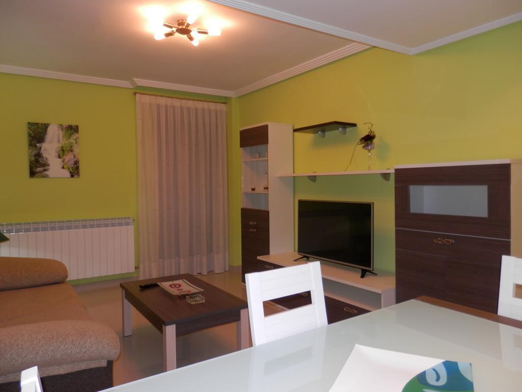 Apartamentos Monte Hernanz Riaza Exterior photo